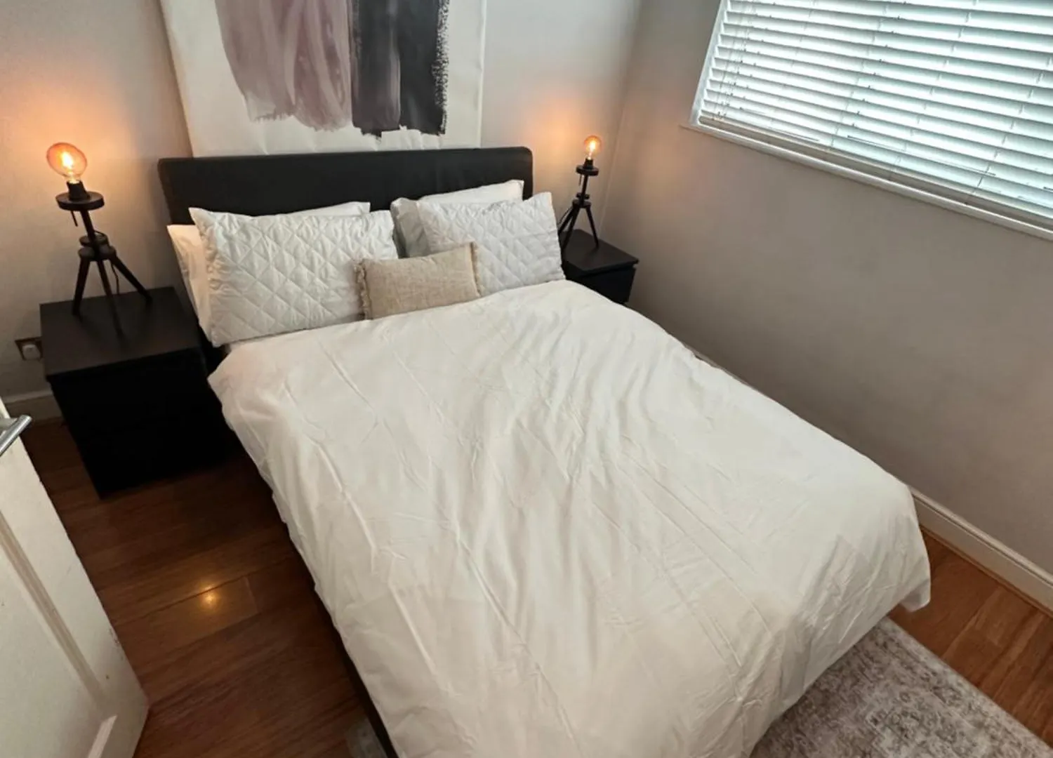 1 Bedroom Spacious And Private Home London Apartment